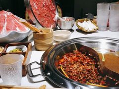 -老房老舍重庆火锅(假日城市店)