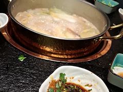 -得意咚瓜·顺德鱼生·冬瓜火锅(深圳首店)