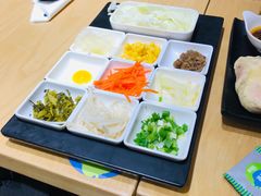 自助取餐区-过桥缘·过桥米线(大华虎城嘉年华店)
