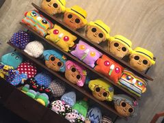 -莓园冰淇淋店