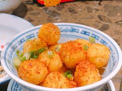 -沪小二炭火蛙锅(淮海中路美食不夜城店)