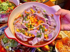 -爆炸头阿姨小四川正宗川味小吃(无任何分店)