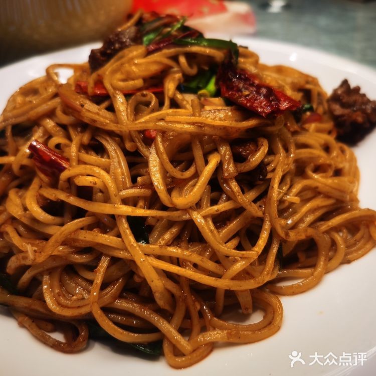 奎屯人更信任的老字号餐厅，天北新区俭寨小公鸡