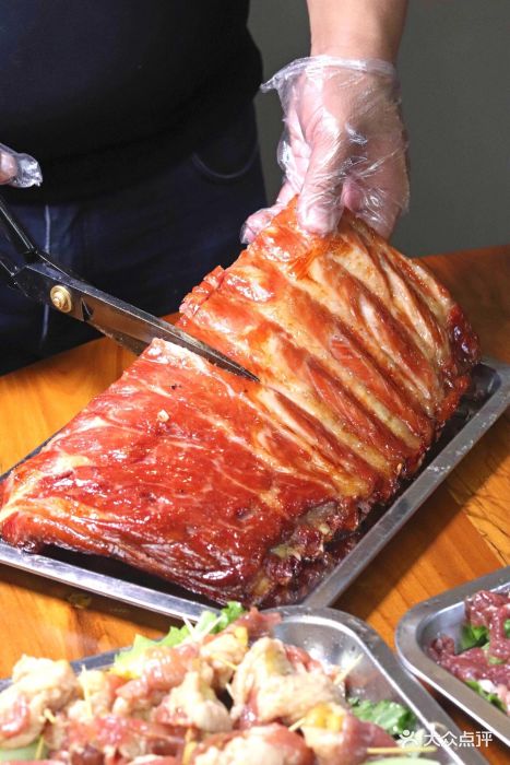 宜州胖雄牛肉烤蹄吧(亭江店)烤大排图片