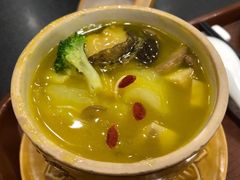 蚝皇花胶珍珠鲍鱼-君来湖滨饭店·渔餐厅