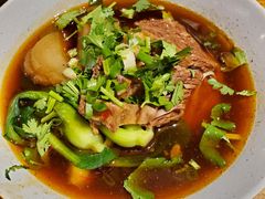 香辣牛腩面-食之六七·面(朝阳大悦城店)