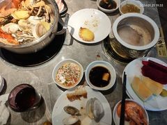 -渔纬港海鲜自助餐厅(湖里万达店)