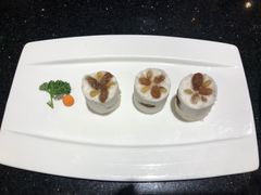-梅龙镇广场