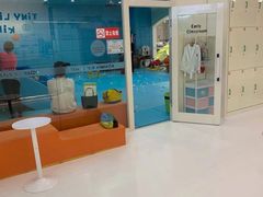 -小小王国亲子游泳俱乐部(锦辉中心)