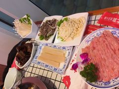 -山悦里 山野·鲜火锅(罗斯福广场店)