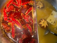 台式麻辣花胶鸡鸳鸯锅-湊湊火锅·茶憩(世博大道店)