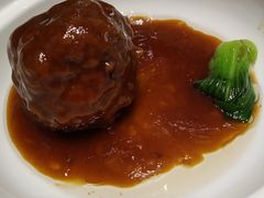 红烧狮子头-乾隆美食·本帮菜(黄河路店)