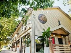 景点-滨湖尼亚加拉