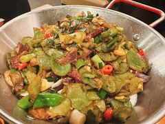 -莲餐厅·湖北菜·潜江小龙虾店(愚园路店)