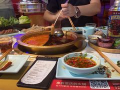 -麻辣英雄重庆火锅(二城广场店)