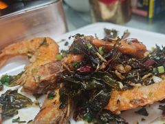 椒盐虾-墨脱石锅椰子鸡•香草鸭•东山羊(大东海店)
