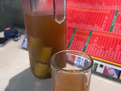 竹蔗马蹄水-肥仔文澳门猪骨煲(南京西路店)