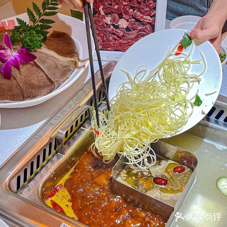 居然是在火锅店吃到今年最好吃的雪花冰！！