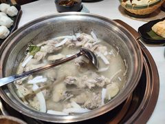 -喃喃椰·糟粕醋·椰子鸡火锅(七堡花园店)