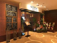 -香格里拉鱼跃地中海西餐厅·牛排披萨