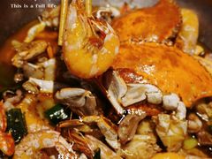 -七欣天香辣蟹火锅(闵行浦江欢乐颂店)