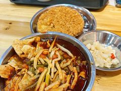 -柳州肥姨妈大骨螺蛳粉(东靖路店)