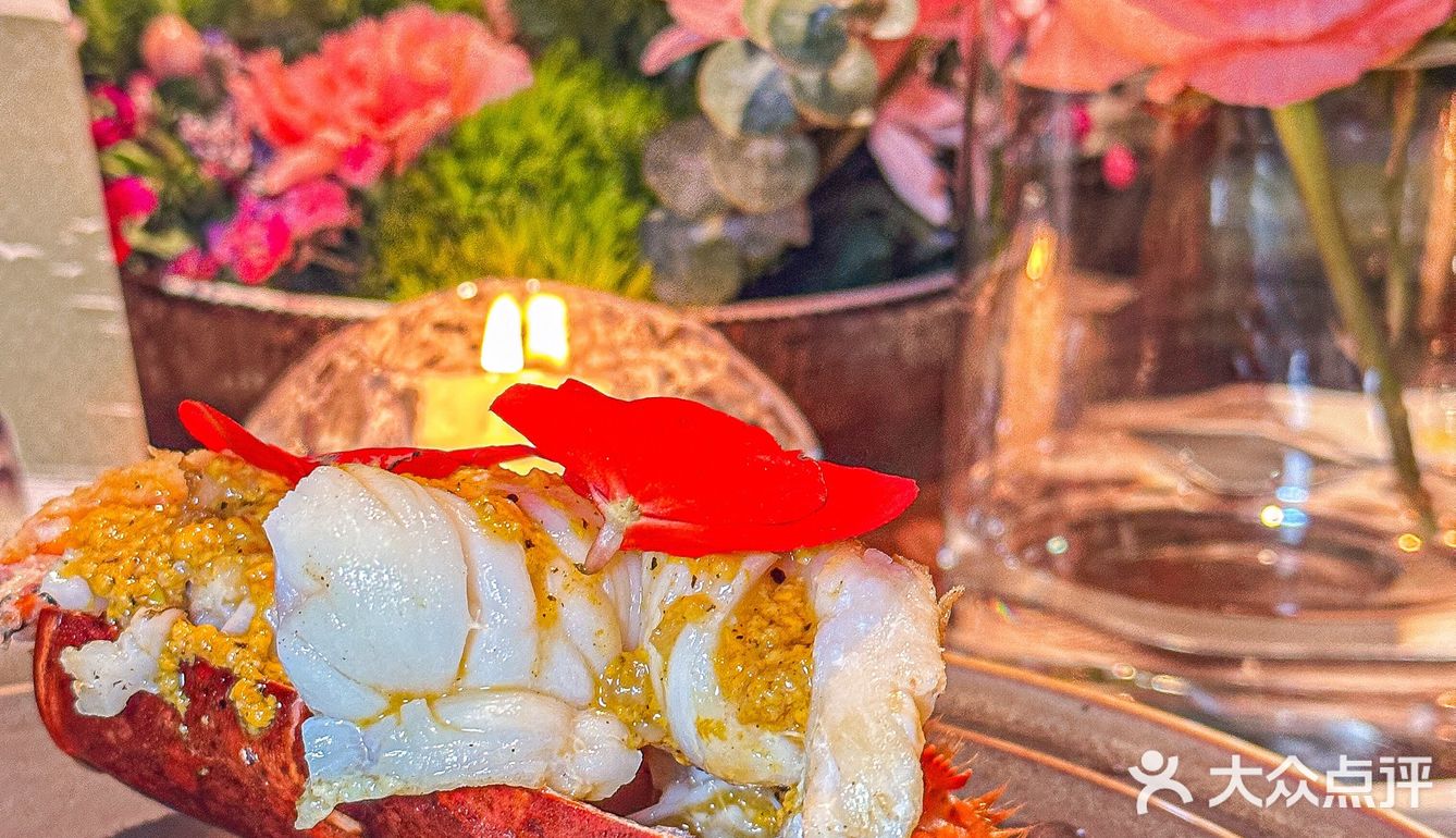 这家粉色系料理简直是为女神月准备哒！