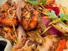 -大头虾越式风味餐厅(光明广场店)