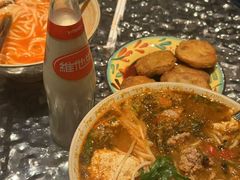 -粉八·云南米线·建水烧烤(常熟路店)