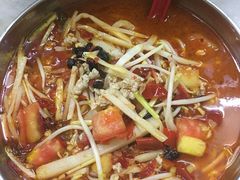 -红鼻子桂林米粉(金唐新光界店)