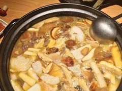 -一朵菌·野生菌探索家火锅(南亚店)