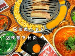 -青瓦炭韩潮烤肉(花园道店)