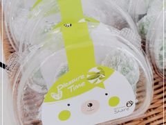 -顶东面包花园·生日蛋糕(世博店)