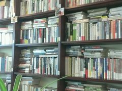 -武汉境自在書店