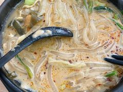 -风味砂锅居(泰华店)