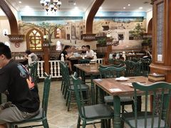 大堂-清真·玛丽亚新疆菜主题餐厅(浙江中路店)