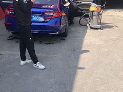 -途虎养车技术中心(上海浦江店)