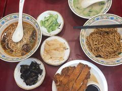 -金杨拉面王小吃面馆·牛三宝面·红烧牛肉粉