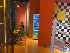 -不可思议减压馆·解压博物馆·摔碗发泄·团建定制