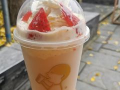 厚牛乳莓莓冻-喜茶(东莞雍华庭店)