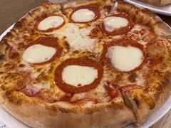 -城市大道红炉披萨烘焙坊