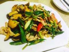 -汉水缘鲜鱼庄(黄雁村店)