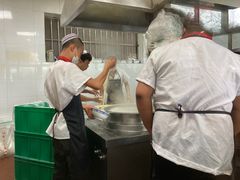 -吾穆勒蓬灰牛肉面·清真(北滨河中路店)