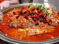 -辣尚瘾·烤鱼·新川菜(牡丹园直营店)
