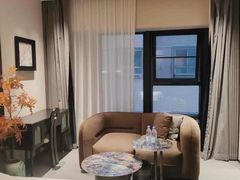 -万泊酒店(长沙五一广场国金中心店)