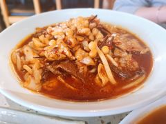 野蘑菇酸菜双拼鸡炒-疆Jiang·新疆秘制料理
