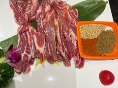 精品雪花牛肋条-老熟人烤肉城(马家堡店)