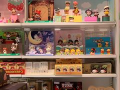 -名创优品(广州萝岗万达广场店)