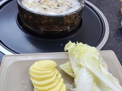 -南渝食府.墨脱石锅松茸鸡