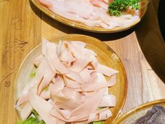 -白乐天毛肚火锅馆(解放碑店)